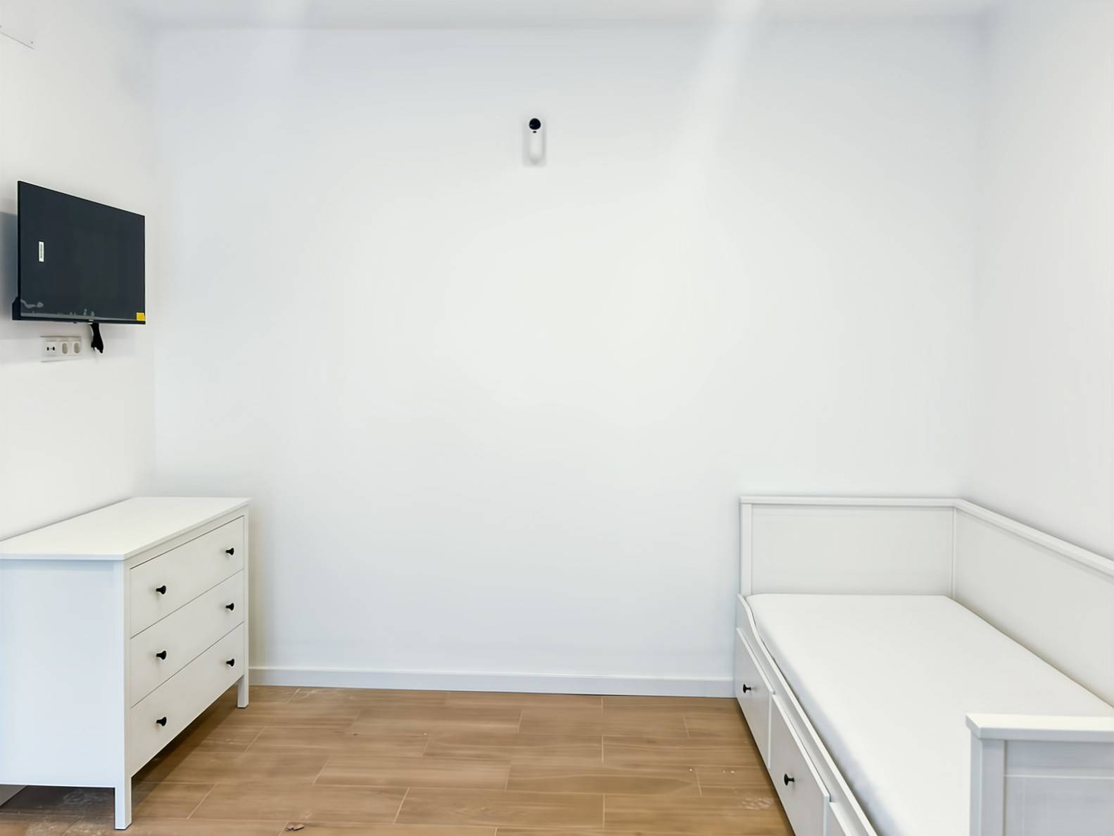 WhatsApp Image 2025-05-05 at 10.31.41 (1)