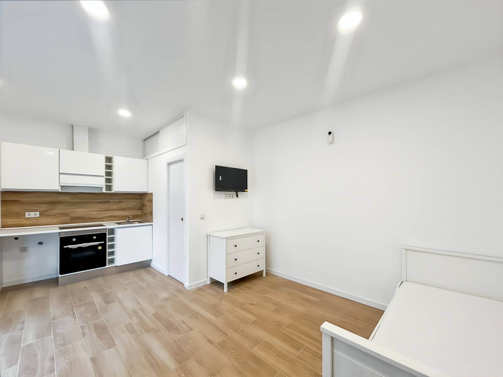 WhatsApp Image 2025-05-05 at 10.31.44 (1)