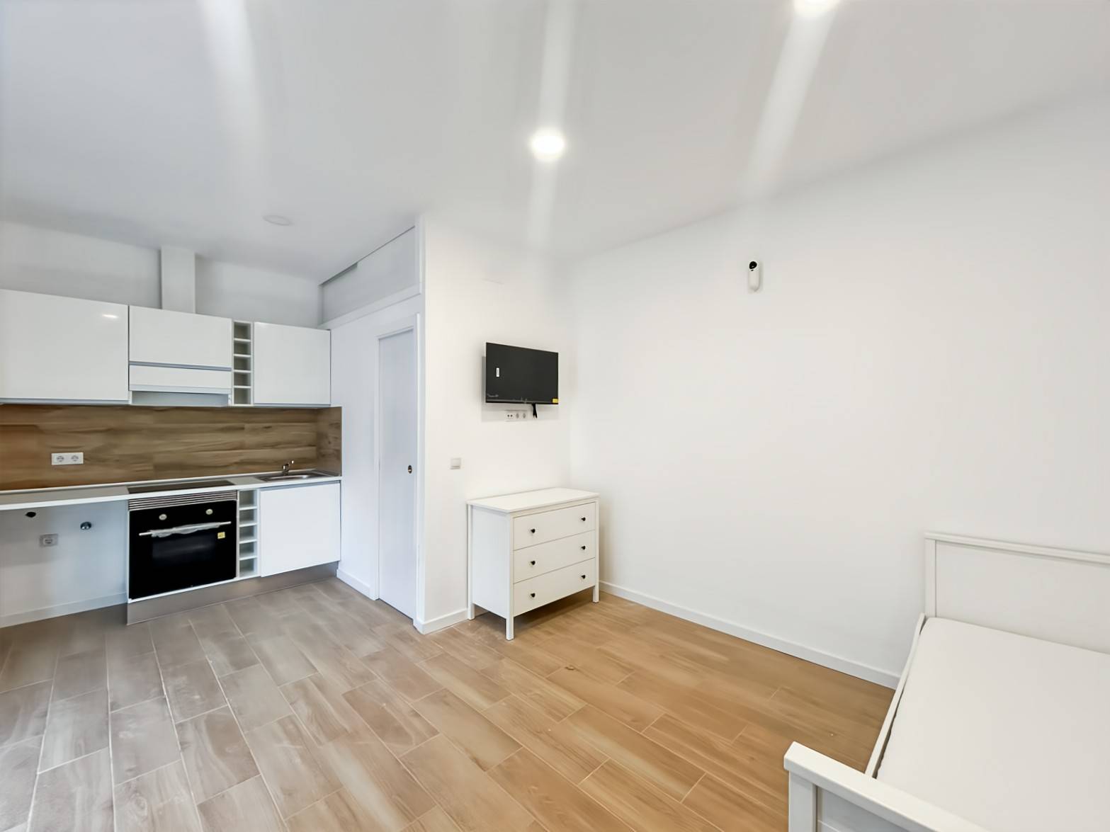 WhatsApp Image 2025-05-05 at 10.31.44