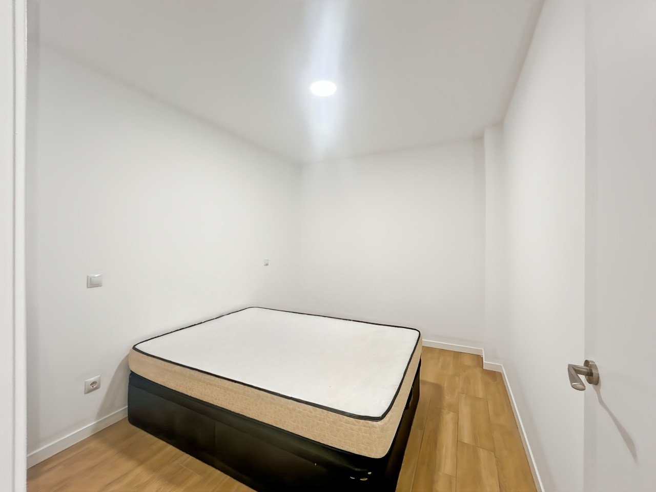 Photo 16 (1)_Easy-Resize.com