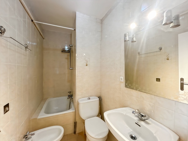 Photo 26_Easy-Resize.com (1)