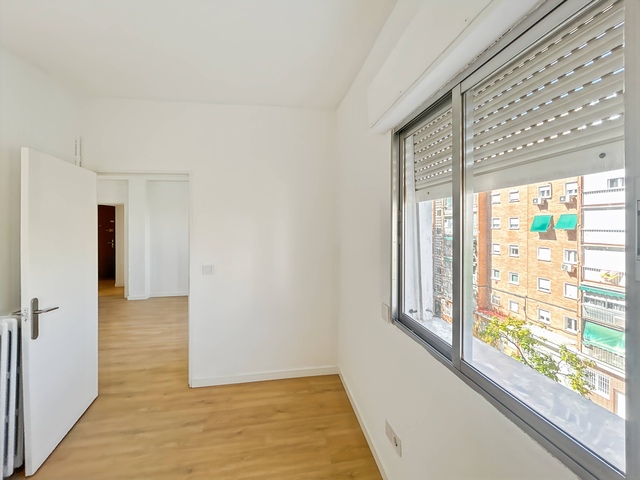 Photo 36_Easy-Resize.com