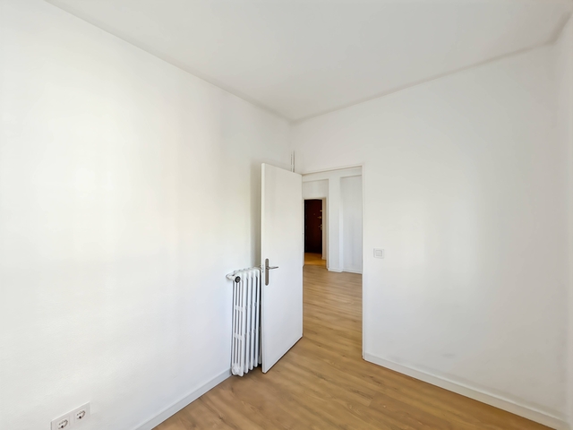 Photo 37_Easy-Resize.com