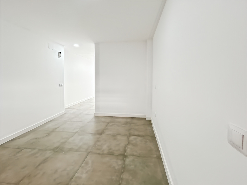 Photo_11_1_3f37_Easy-Resize.com