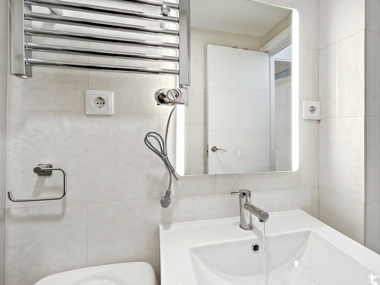 Photo 6_Easy-Resize.com (1)