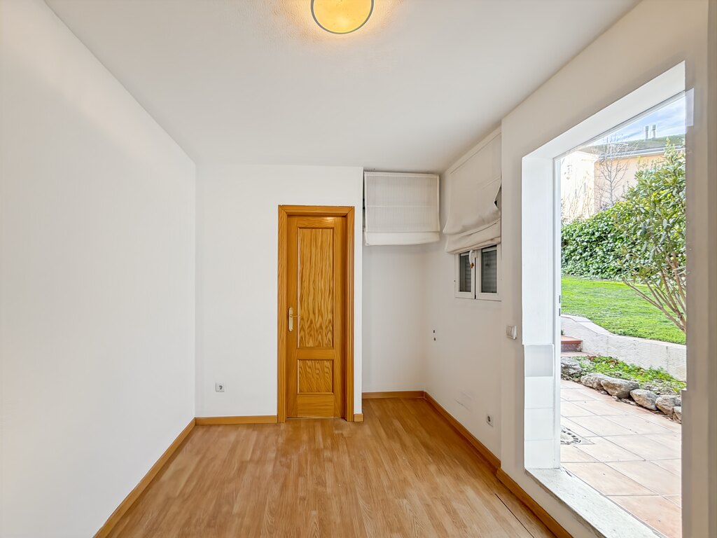 Photo_13_4887_Easy-Resize.com