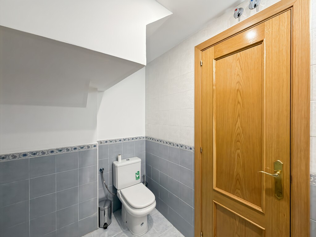 Photo_47_047d_Easy-Resize.com