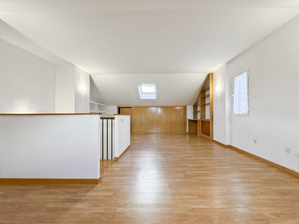 Photo_7_34e3_Easy-Resize.com